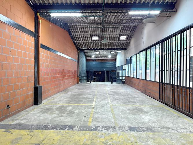 Bodega en arriendo en La Pradera, Dosquebradas, 175 m² · foto 2 de 10