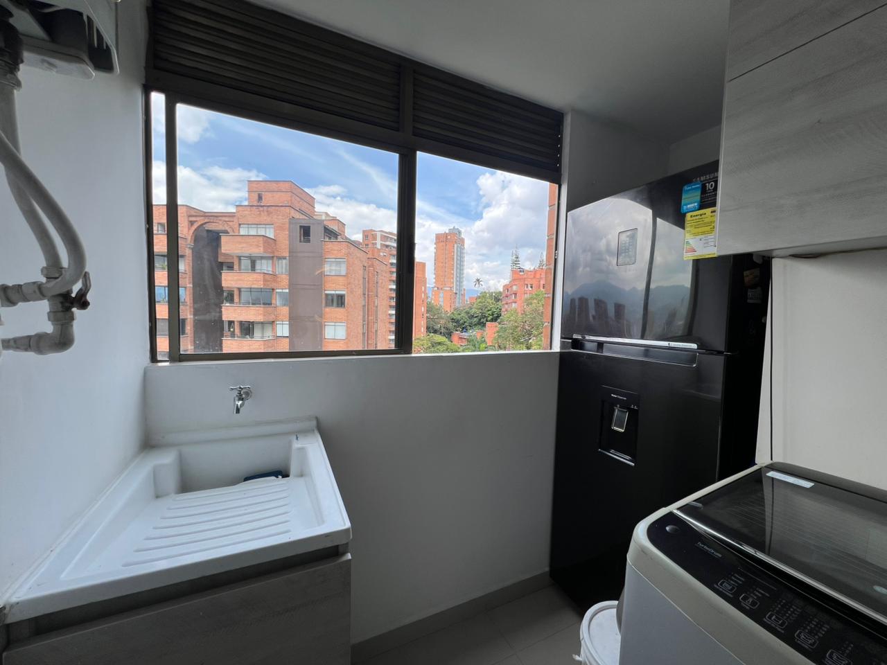 Apartamento en arriendo en El Poblado, Medellín · foto 4 de 18
