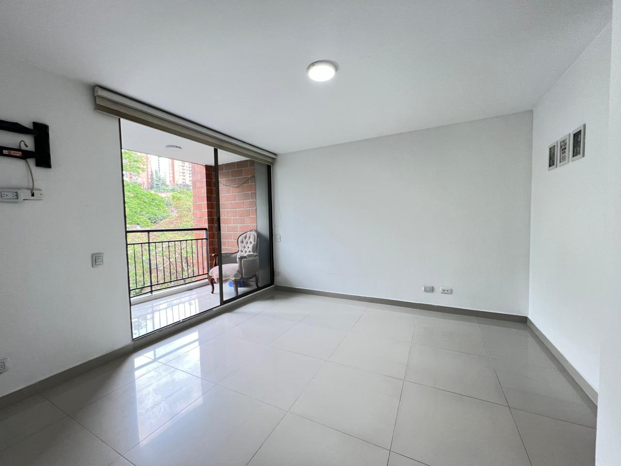 Apartamento en arriendo en El Poblado, Medellín · foto 7 de 18
