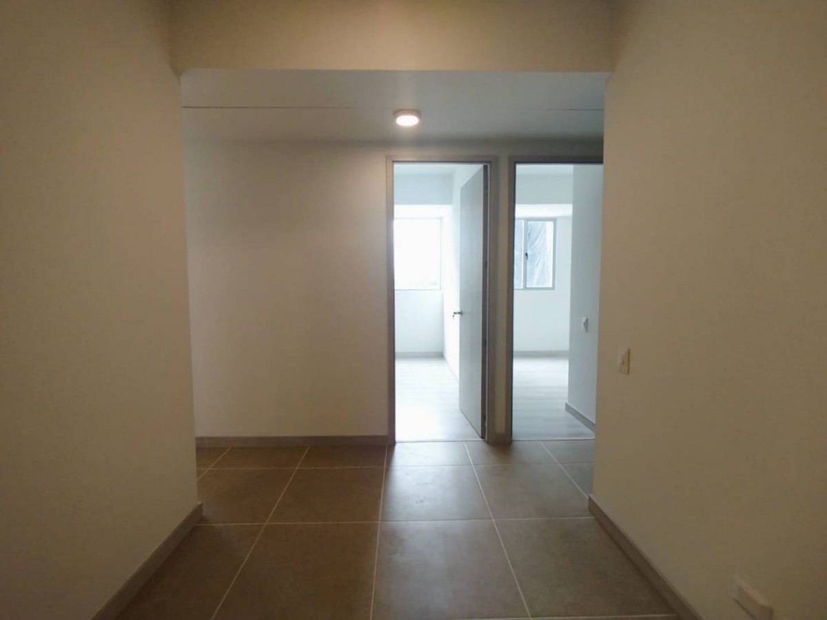 Apartamento en arriendo en Ciudad Del Río, Medellín · foto 4 de 18