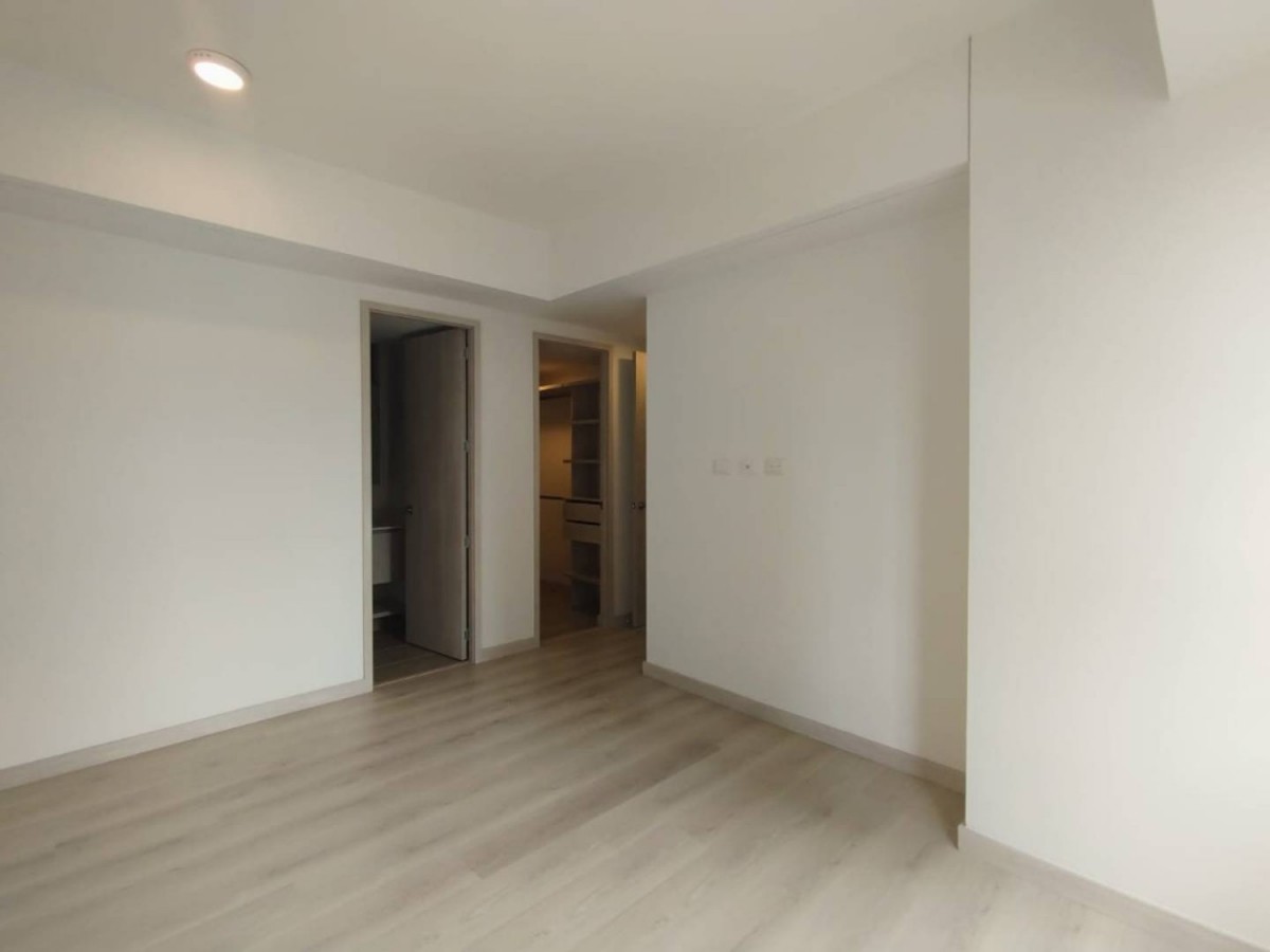 Apartamento en arriendo en Ciudad Del Río, Medellín · foto 7 de 18