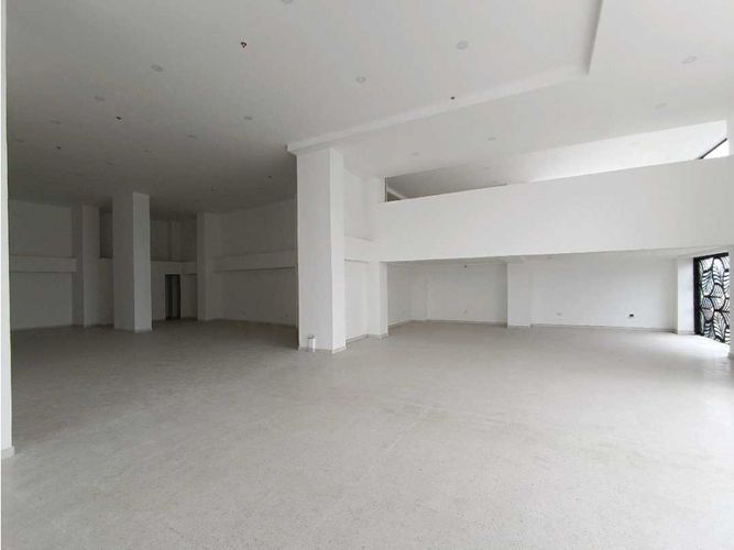 Local en venta en Chipre, Manizales, 380 m² · foto 6 de 17