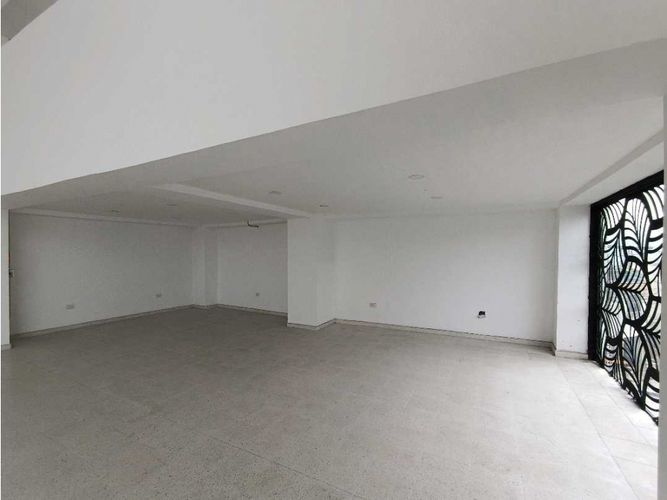 Local en venta en Chipre, Manizales, 380 m² · foto 7 de 17
