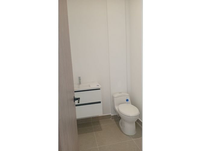 Consultorio en arriendo en Cr. Zonata, Armenia, 29 m² · foto 5 de 7