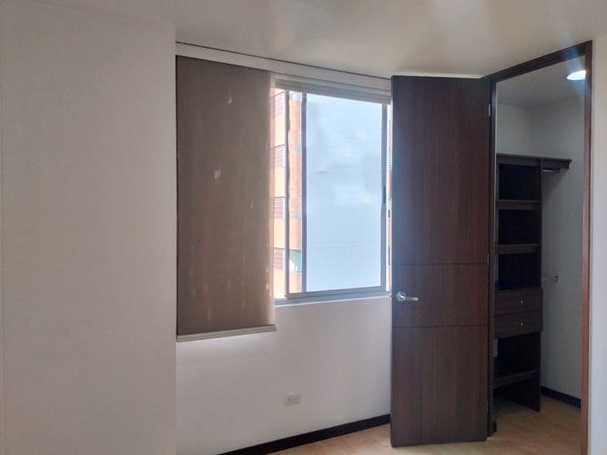Apartamento de 3 alcobas en arriendo en El Poblado, Medellín, 81 m² · foto 14 de 16