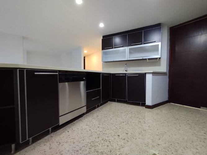 Apartamento de 3 alcobas en arriendo en La Aguacatala, Medellín, 280 m² · foto 7 de 20