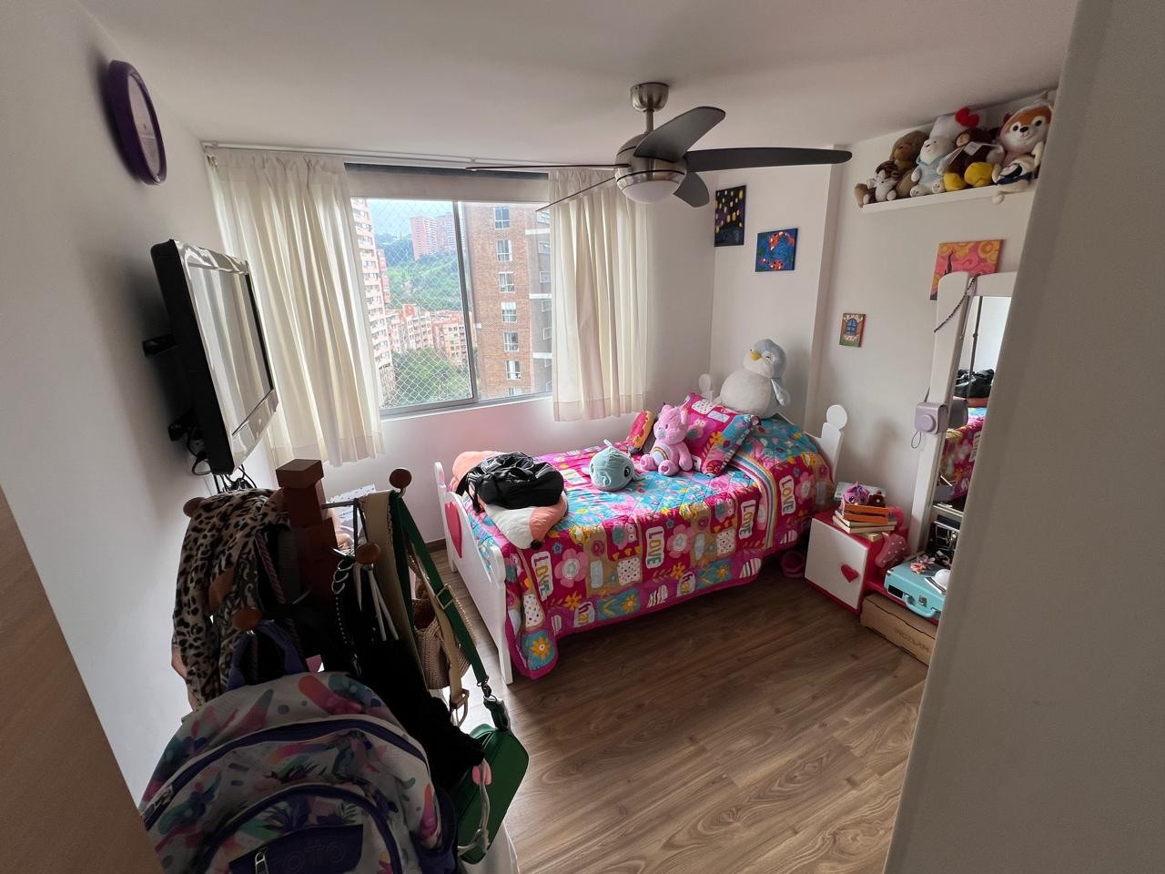 Apartamento en venta en Loma Del Chocho, Envigado · foto 8 de 24