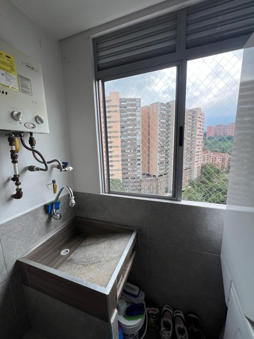 Apartamento en venta en Loma Del Chocho, Envigado · foto 24 de 24