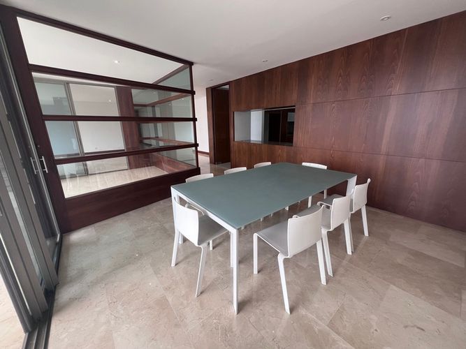 Apartamento de 3 alcobas en arriendo en Altos Del Poblado, Medellín, 310 m² · foto 2 de 20