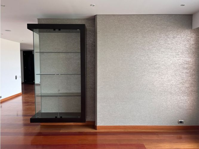 Apartamento de 3 alcobas en venta en Santa Barbara, Bogotá, 373 m² · foto 19 de 24