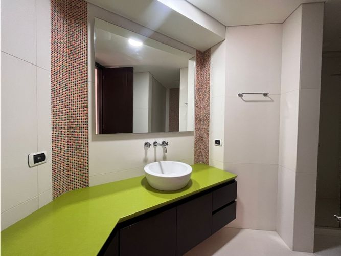 Apartamento de 3 alcobas en venta en Santa Barbara, Bogotá, 373 m² · foto 24 de 24