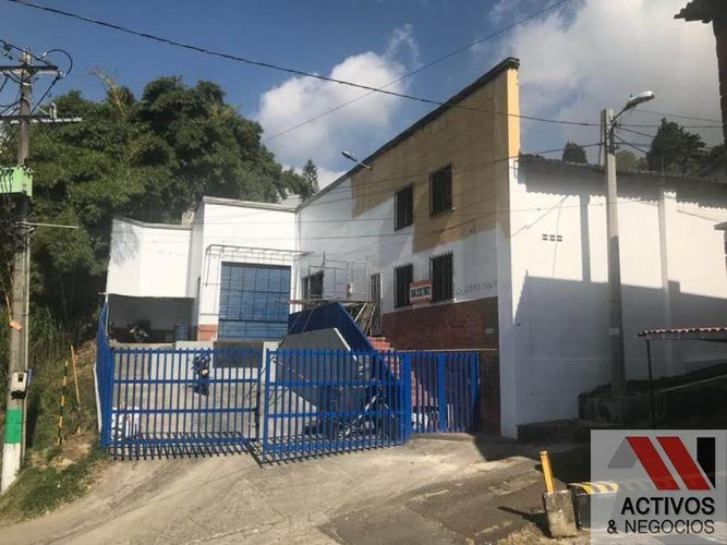 Bodega en venta en Cabecera Urbana San Cristobal, Medellín, 628 m² · foto 6 de 16