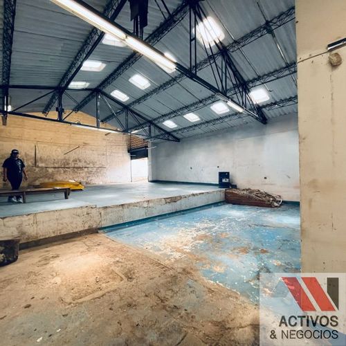 Bodega en venta en Cabecera Urbana San Cristobal, Medellín, 628 m² · foto 8 de 16