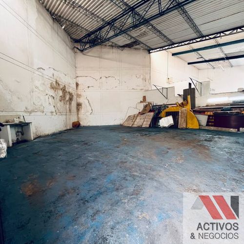 Bodega en venta en Cabecera Urbana San Cristobal, Medellín, 628 m² · foto 10 de 16
