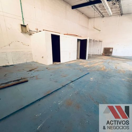 Bodega en venta en Cabecera Urbana San Cristobal, Medellín, 628 m² · foto 14 de 16