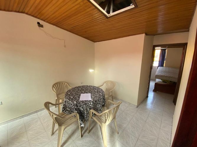 Casa de 2 alcobas en venta en Centro Historico, Tunja, 103 m² · foto 2 de 9