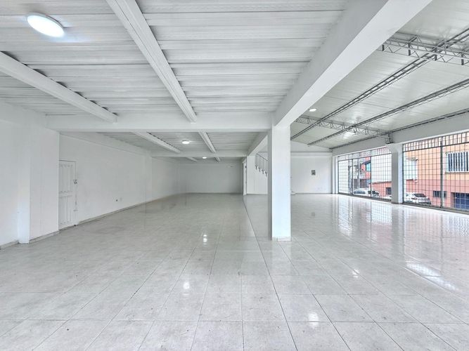 Local en arriendo en Avenida 30 De Agosto, Pereira, 284 m² · foto 3 de 13