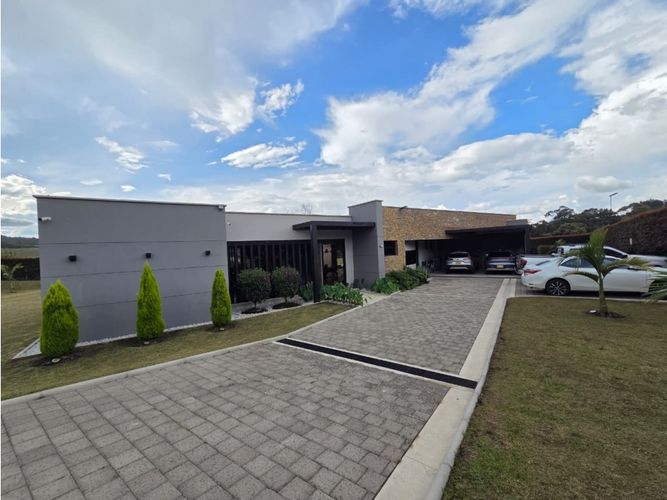 Finca en venta en El Carmen De Viboral, El Carmen de Viboral, 430 m² · foto 2 de 20