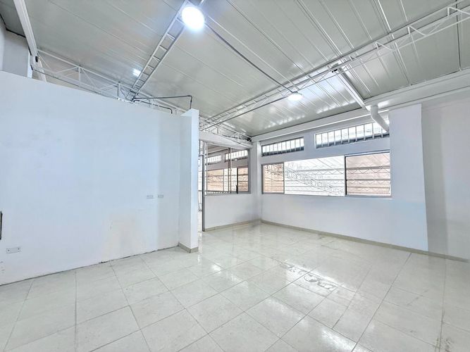 Local en arriendo en Avenida 30 De Agosto, Pereira, 284 m² · foto 13 de 13