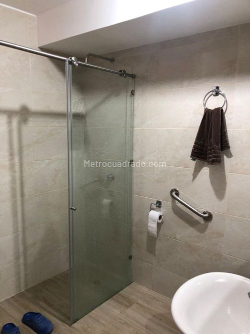 Apartamento de 2 alcobas en venta en Ricaurte, 53 m² · foto 10 de 16
