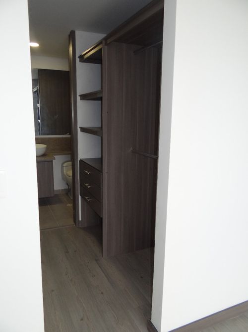 Apartamento de 3 alcobas en venta en La Castellana, Bogotá, 114 m² · foto 14 de 24
