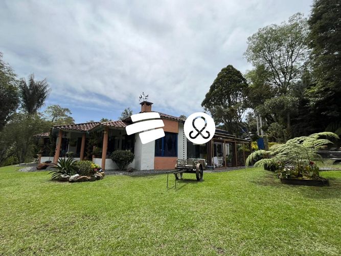 Finca en venta en El Retiro, 25600 m² · foto 2 de 24