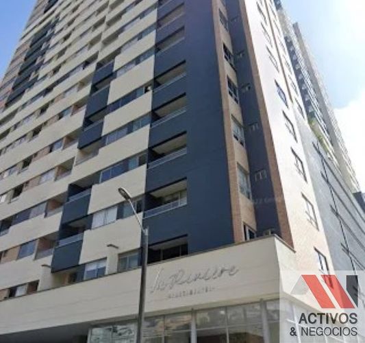 Apartamento de 3 alcobas en venta en El Poblado, Medellín, 105 m² · foto 2 de 24