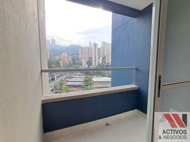 Apartamento de 3 alcobas en venta en El Poblado, Medellín, 105 m² · foto 10 de 24