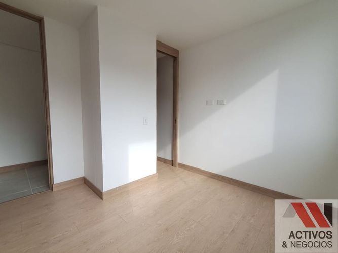 Apartamento de 3 alcobas en venta en El Poblado, Medellín, 105 m² · foto 12 de 24