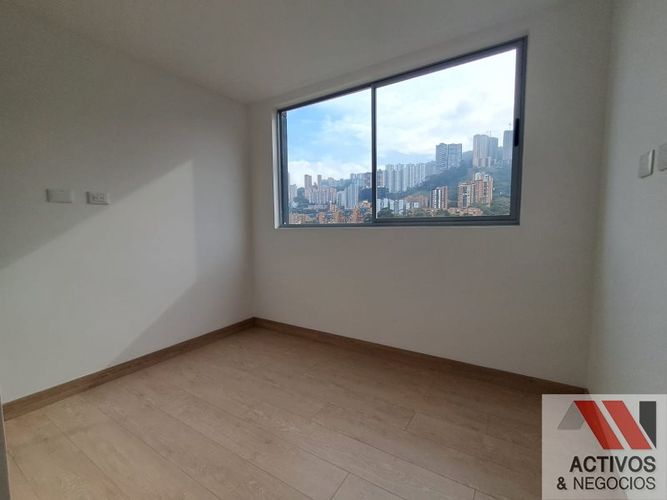 Apartamento de 3 alcobas en venta en El Poblado, Medellín, 105 m² · foto 13 de 24