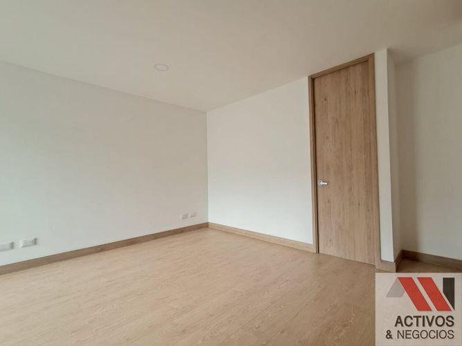 Apartamento de 3 alcobas en venta en El Poblado, Medellín, 105 m² · foto 18 de 24