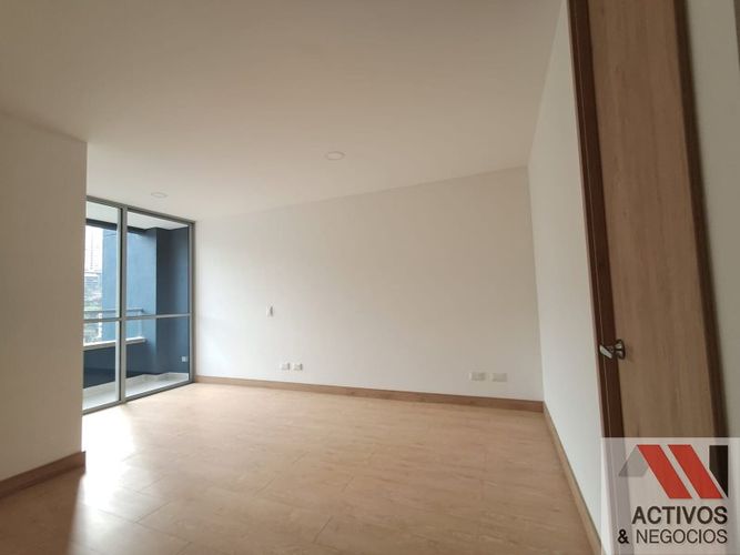 Apartamento de 3 alcobas en venta en El Poblado, Medellín, 105 m² · foto 23 de 24