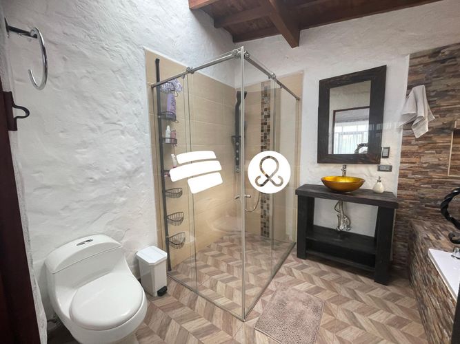 Casa de 6 alcobas en venta en Barrio Triste, Medellín, 421 m² · foto 6 de 24