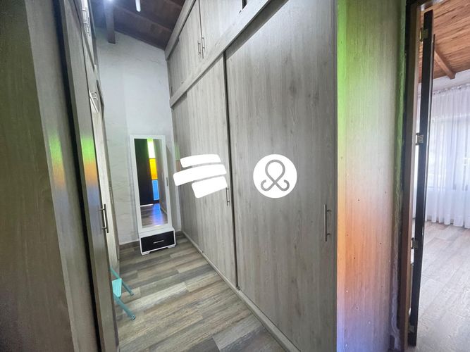 Casa de 6 alcobas en venta en Barrio Triste, Medellín, 421 m² · foto 7 de 24