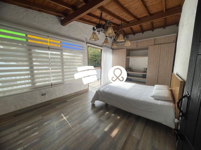 Casa de 6 alcobas en venta en Barrio Triste, Medellín, 421 m² · foto 19 de 24