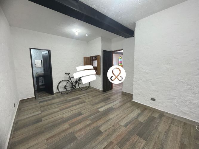 Casa de 6 alcobas en venta en Barrio Triste, Medellín, 421 m² · foto 20 de 24