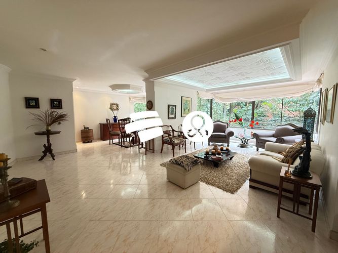 Apartamento de 4 alcobas en venta en San Lucas, Medellín, 190 m² · foto 3 de 15