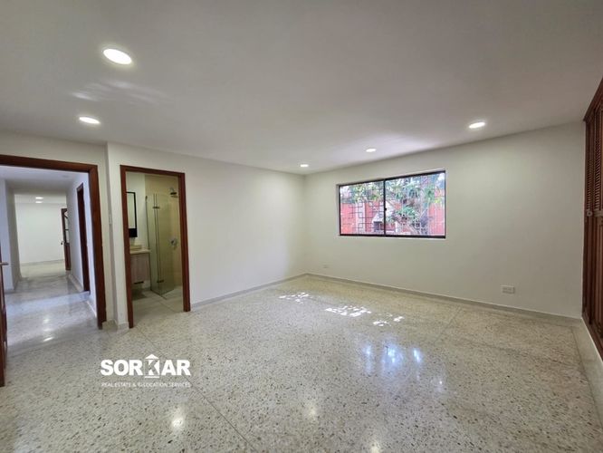 Casa de 6 alcobas en venta en Santa Monica, Barranquilla, 617 m² · foto 19 de 24