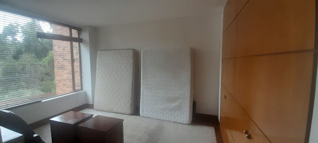 Apartamento de 3 alcobas en arriendo en Gratamira, Bogotá, 285 m² · foto 12 de 24