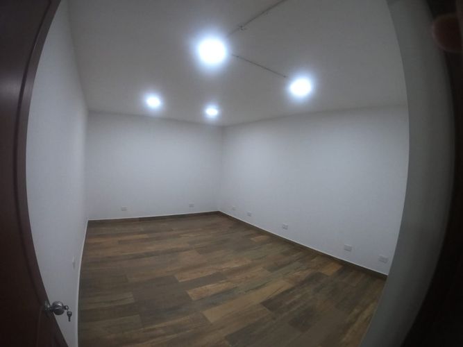 Casa de 3 alcobas en arriendo en Santa Barbara, Bogotá, 547 m² · foto 12 de 24