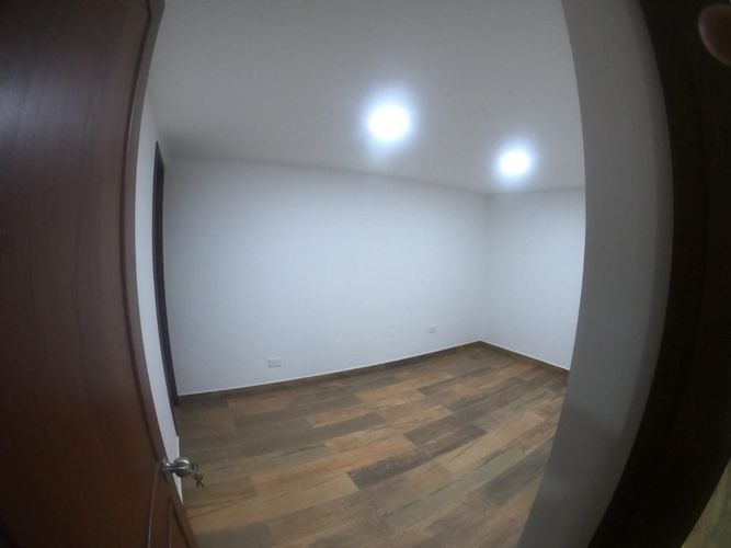 Casa de 3 alcobas en arriendo en Santa Barbara, Bogotá, 547 m² · foto 17 de 24