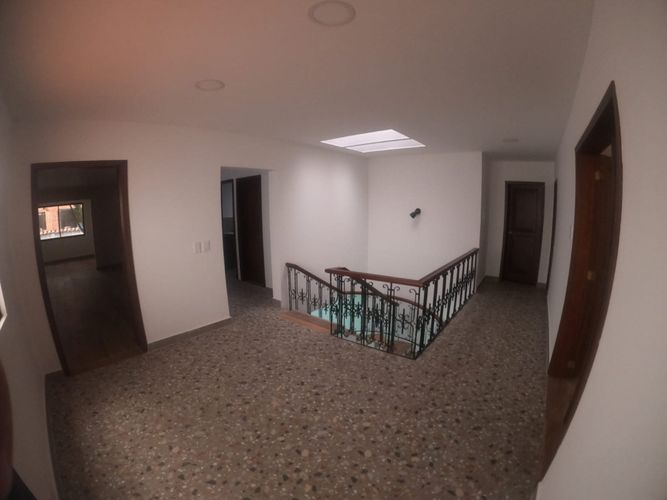 Casa de 3 alcobas en arriendo en Santa Barbara, Bogotá, 547 m² · foto 22 de 24