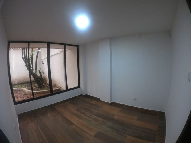 Casa de 3 alcobas en arriendo en Santa Barbara, Bogotá, 547 m² · foto 24 de 24
