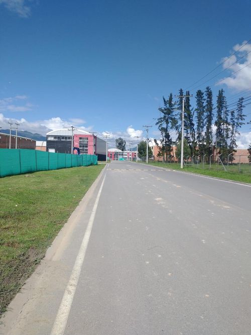 Lote en venta en Portachuelo, Zipaquirá, 1037 m² · foto 10 de 16
