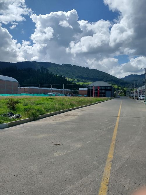 Lote en venta en Portachuelo, Zipaquirá, 1037 m² · foto 11 de 16