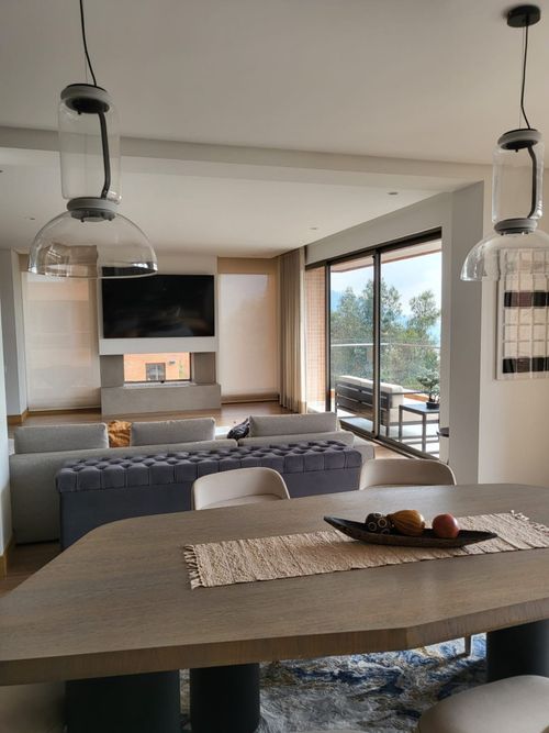 Apartamento de 3 alcobas en venta en Cerros De Los Alpes, Bogotá, 332 m² · foto 4 de 18
