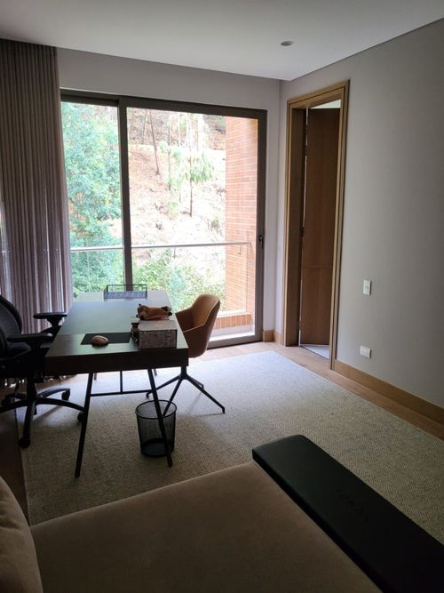 Apartamento de 3 alcobas en venta en Cerros De Los Alpes, Bogotá, 332 m² · foto 13 de 18