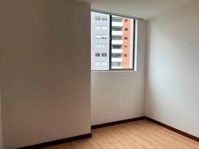 Apartamento de 3 alcobas en arriendo en Loma Del Esmeraldal, Envigado, 95 m² · foto 11 de 18