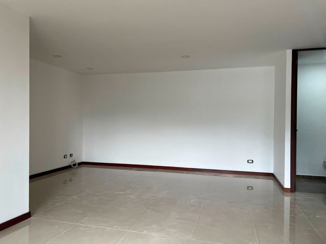 Apartamento de 3 alcobas en arriendo en Loma Del Esmeraldal, Envigado, 95 m² · foto 8 de 18