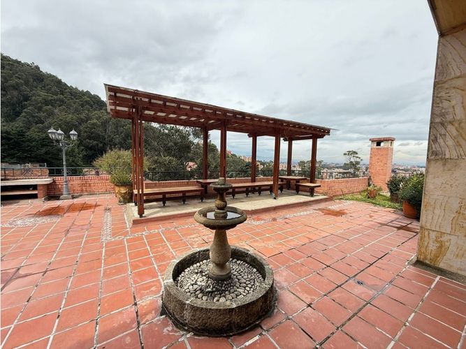 Apartamento en venta en Bosque De Pinos, Bogotá, 323 m² · foto 4 de 24